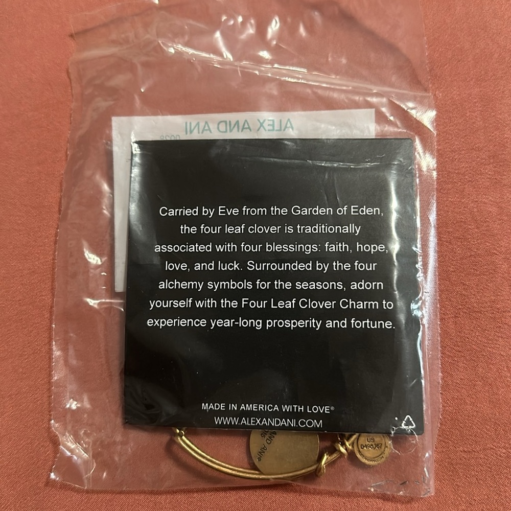 Alex And Ani Four Leaf CloverII Gold Sealed New - Picture 2 of 4